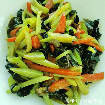 超级简单的炒佛手瓜，赶快get起来