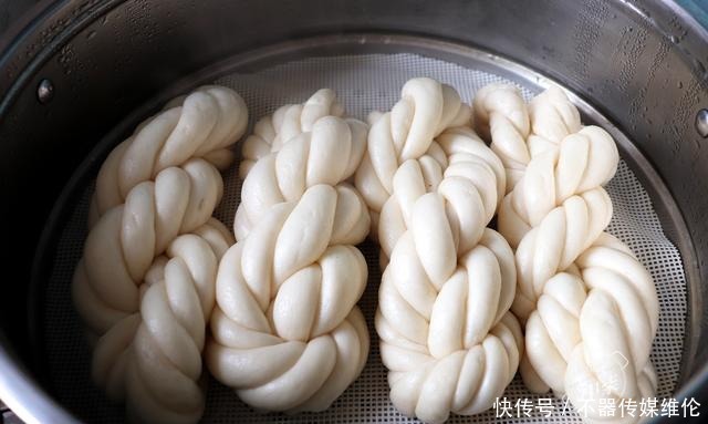 做法|奶香麻花的做法,不发面,不油炸,暄软香甜,比花卷更好吃