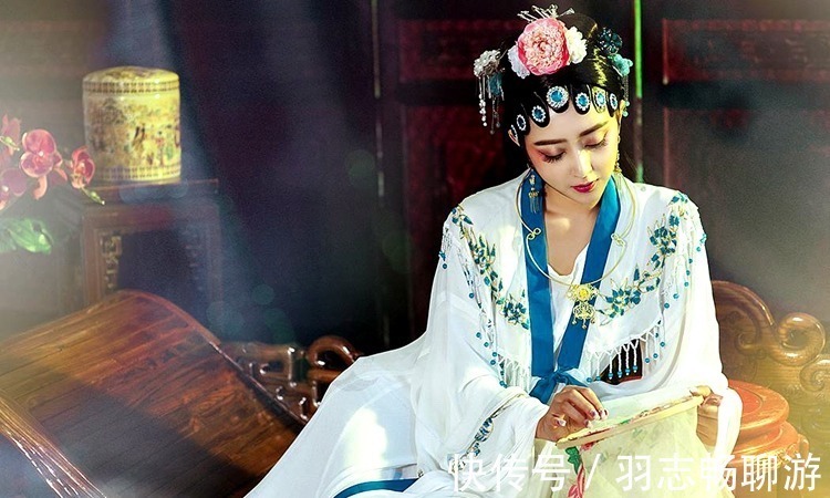 曹雪芹&红楼梦写安禄山木瓜怎么回事?曹雪芹对皇宫描写太直白