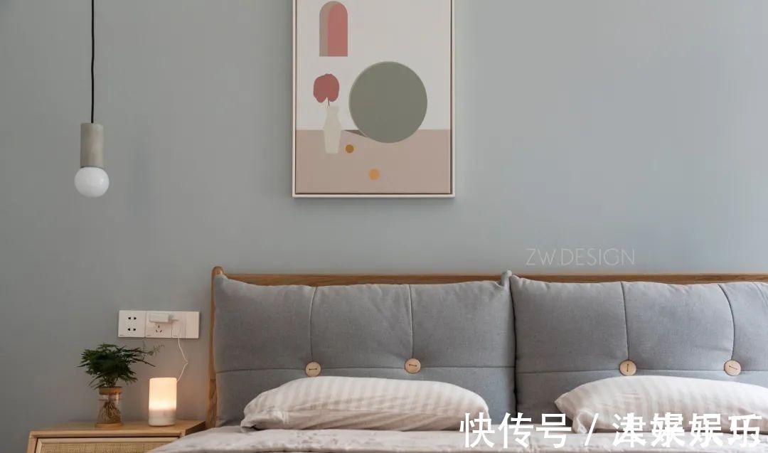 床头柜|103㎡现代简约,留白+原木+绿植,让生活悠闲舒适有故事