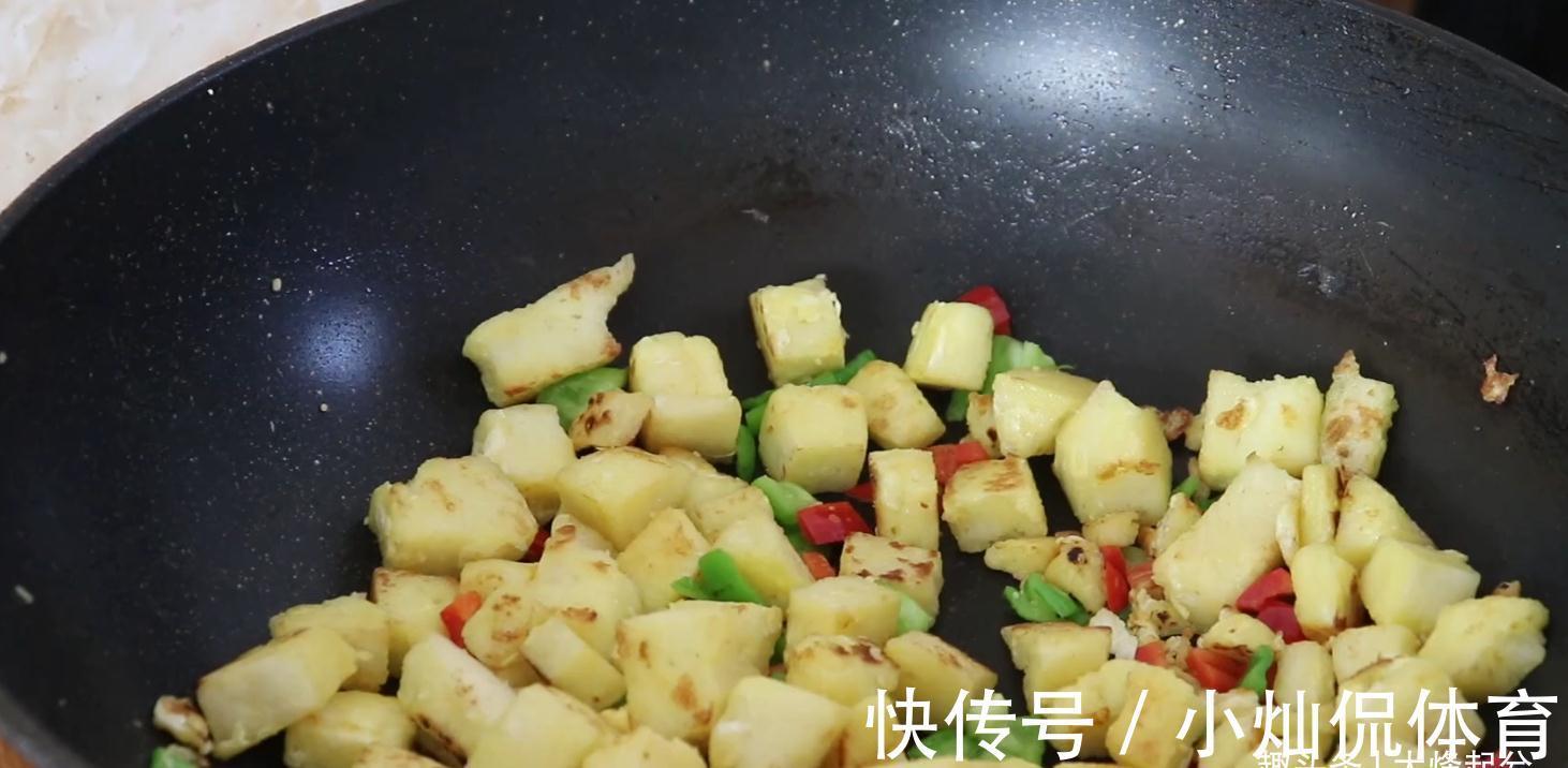 做法|孩子最馋的馒头做法，加2个鸡蛋，比面包还好吃，刚上桌就没了