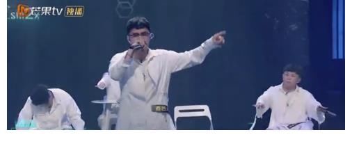 r说唱听我的双子星首次交汇，吴克群组带来最real舞台