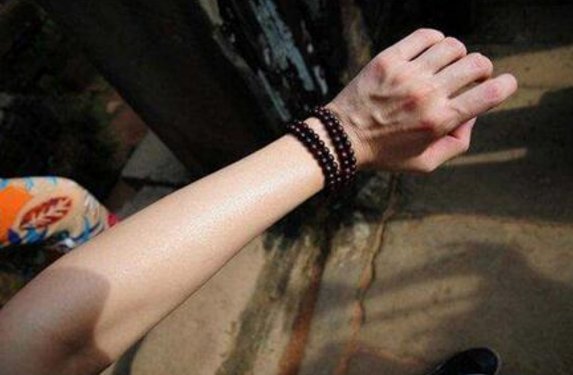 青筋|手上青筋越明显代表身体越差？大实话告诉你真相！早知早受益