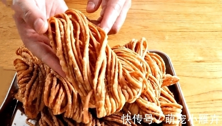 秋天，吃饼干面包不如吃它，我家一周做一次，咸香酥脆，特好吃