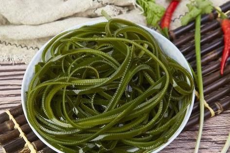 大厨告诉你，做凉拌海带丝时，两种调料不能放，难怪不好吃腥味重