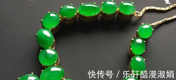 对儿|恋人之间想要送信物,何不选择翡翠首饰寓意忠贞永恒的爱情