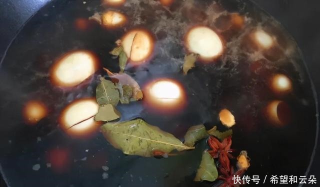 想吃卤蛋不用买,教你自己在家做,不放添加剂,25分钟就出锅