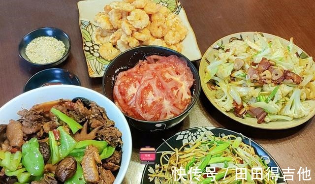 贴秋膘|秋天到，天渐凉，午饭做了这5道家常菜，丰盛美味，适合贴秋膘！