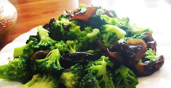 维生素夏天多吃西兰花好处多,美肤抗衰老,不少人犯了以下2个错误