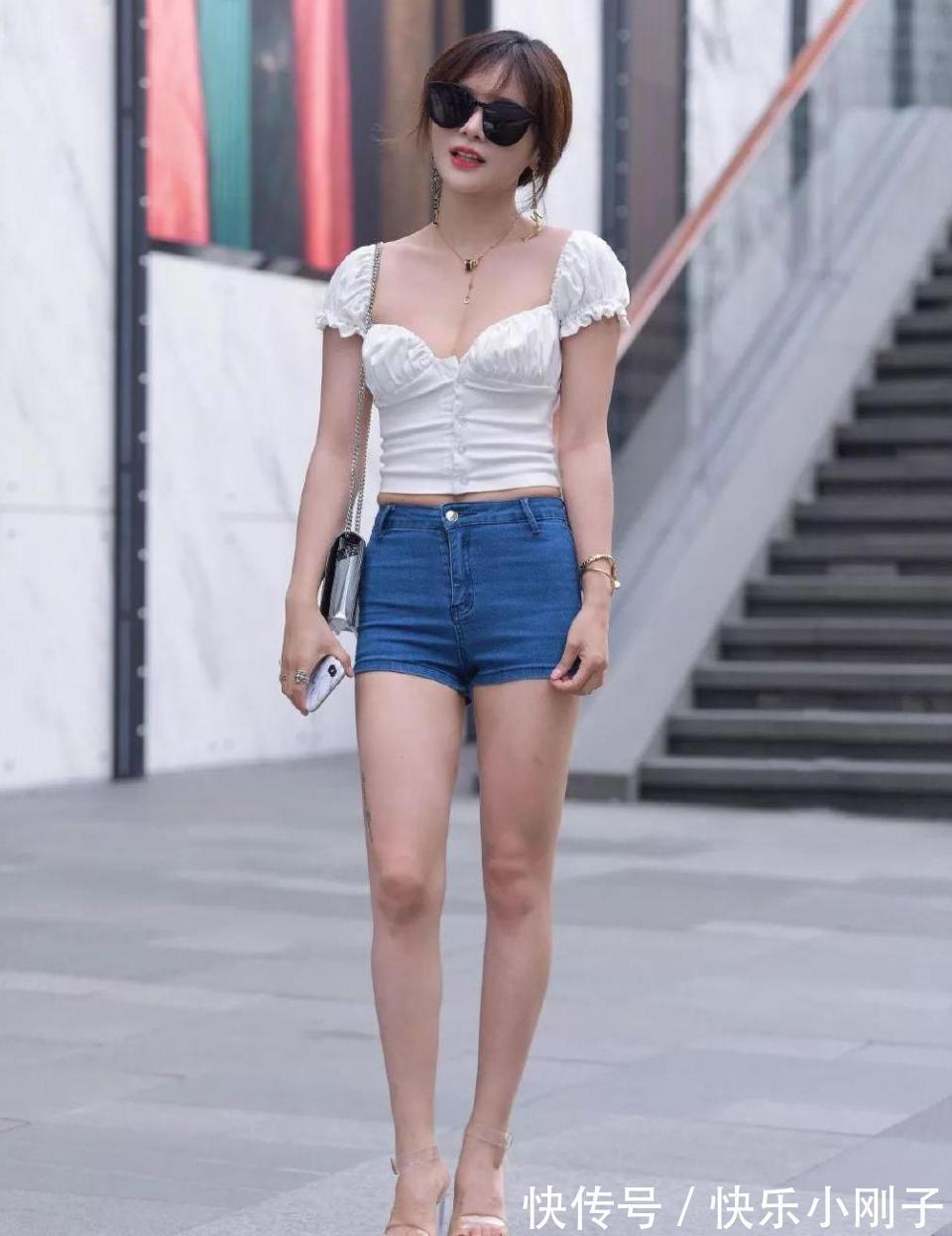 精致|如此精致的美女,只要答应成为我的女朋友,我愿给她一百万的礼物