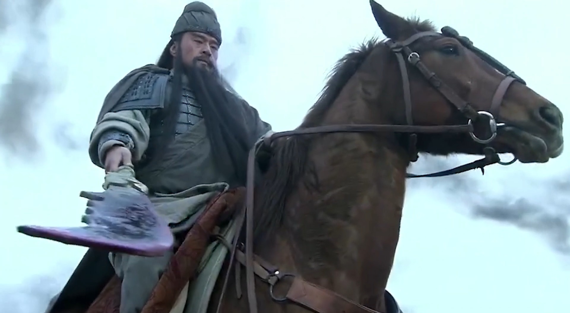 战吕布|《三国演义》关羽大事记！斩华雄，战吕布，斩颜良，诛文丑，战黄忠，擒于禁