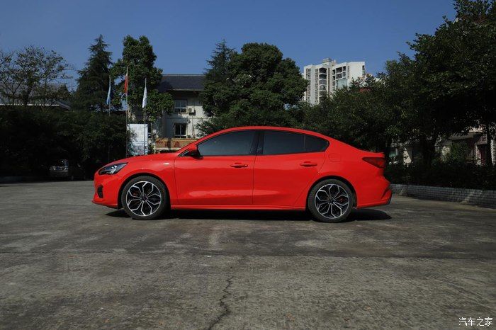 奶爸|准奶爸的座驾福克斯ST-line，颜值与性能齐飞