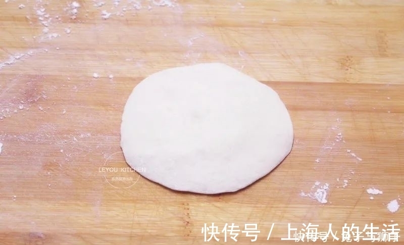 包子|纯素馅大包子，比肉馅的汤汁丰富，吃着更香