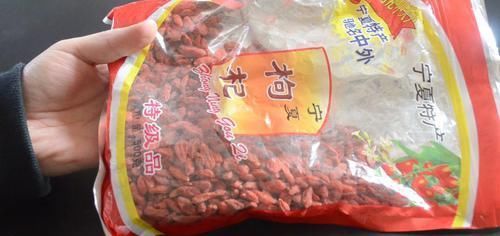 早上起床后口苦口臭？教你一招，让你轻松告别口苦口臭，效果很棒