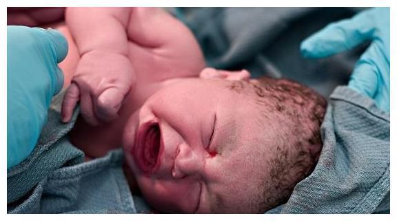 宝宝|孩子出生时,体重若接近这个“数”或许是个“机灵鬼”你娃符合吗