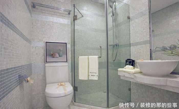 淋浴房|淋浴房要不要做到顶?听了老师傅的一席话,后悔装错了!