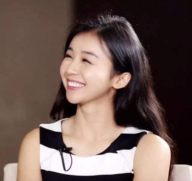 布莱恩|她是国内人气最高的篮球女主播,被科比称赞为“最美亚洲女人”