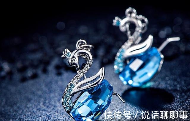 k金 哪些珠宝首饰适合「沉浸式」洗澡可别戴错了!