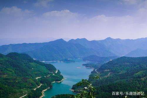 这里是宋朝皇帝的应梦名山，佛教圣地，在民间有小九寨的美誉