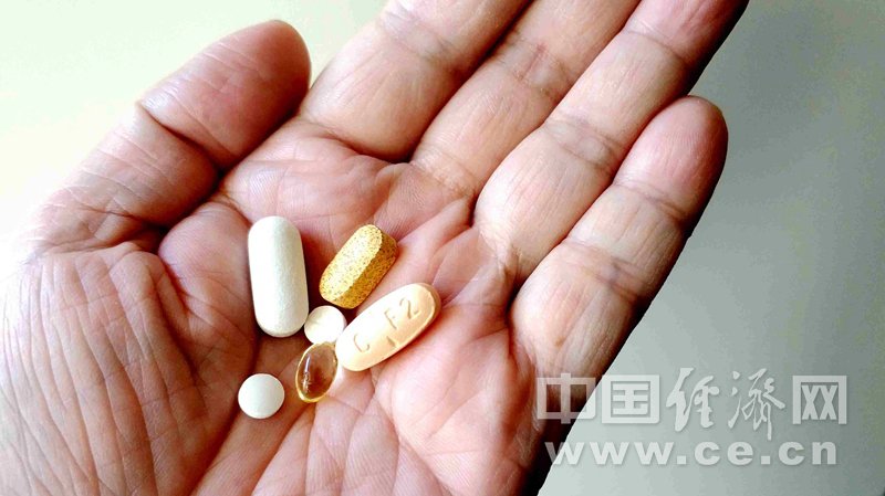 牛奶|橙汁可乐牛奶 这些饮料不应该用来服药