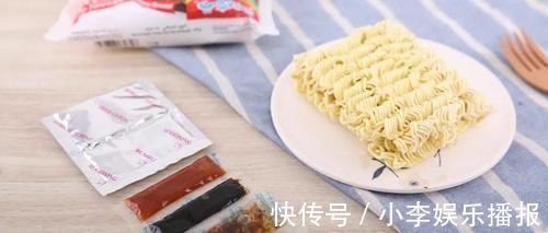 全麦面包|这7种食物，中学生睡前千万不要再吃了！后果真的很严重！