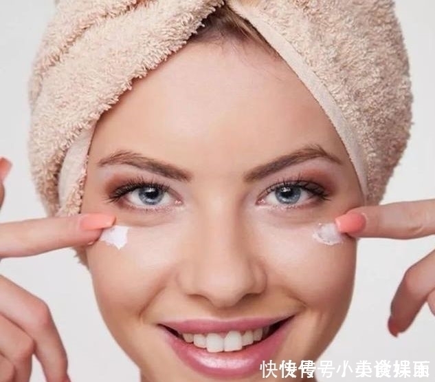 眼袋|男生最讨厌女生脸上有这5种东西，特别是第3种，看都不敢看！