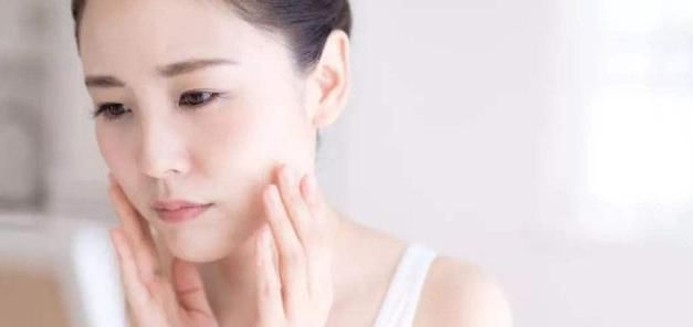 年轻态|雌激素越少,女性衰老越快做3件事,喝2杯水,更显年轻态