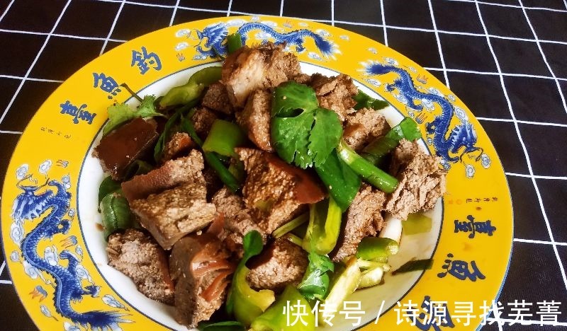 三伏天，喝酒配什么菜好这10道下酒菜有荤有素，啤酒白酒都配！