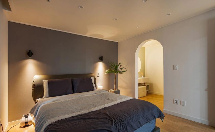 梳妆间|理智选择“去客厅化”,只买一张沙发不做累赘设计,111㎡很舒服