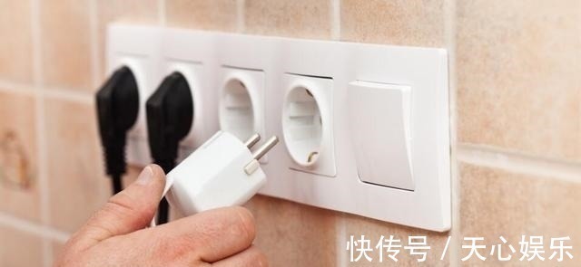 厨房|新房装修别选五孔插座,根本就不够用!建议这样做,方便很实用