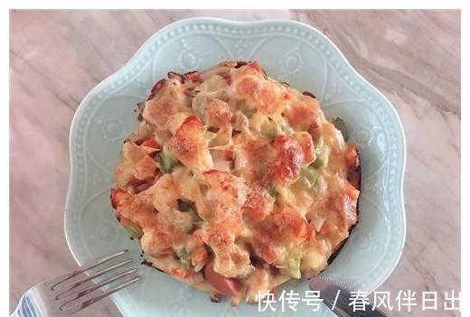 想吃披萨不用买，在家做10块钱搞定，没有烤箱也能做，喷香酥脆