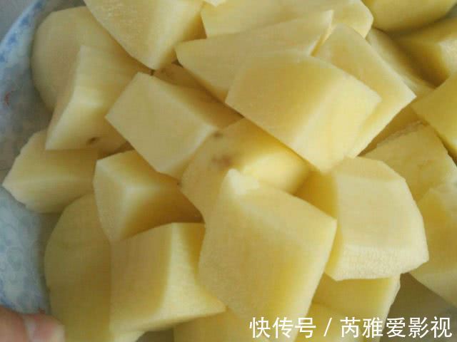 孕妈|在怀孕期,孕妈少吃3种食物,不然会伤害宝宝健康