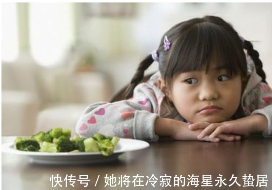 积食|宝宝5个表现,暗示积食已经很严重了,要抓紧调理!父母上点心