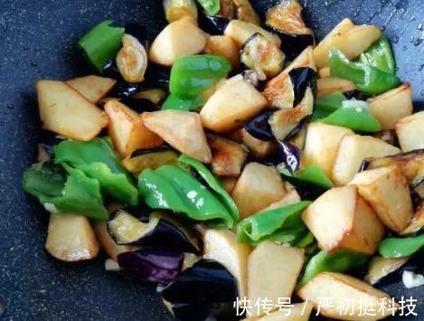 小米椒|茄子和此物一起炒，每天炒一盘，美味下饭，软化血管，早食早受益