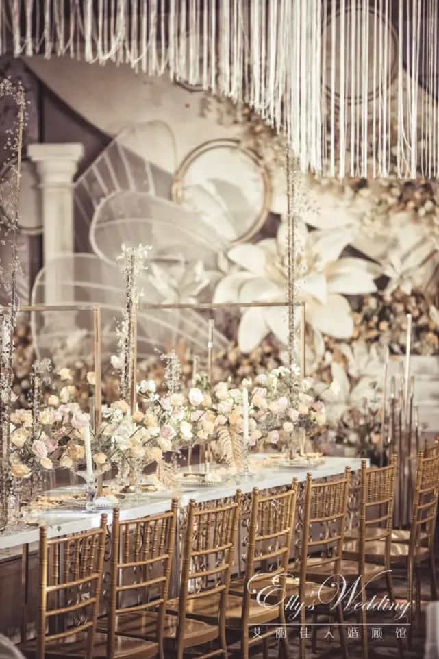 精致饱满又不失时尚感的香槟色系婚礼，这种风格的婚礼你喜欢吗