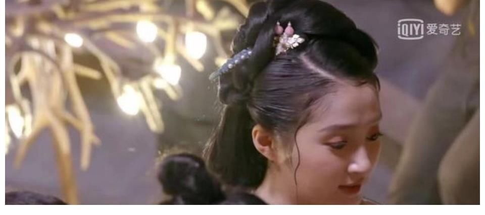 节目|关晓彤作为唯一女嘉宾参加这档节目，又美又瘦还很聪明