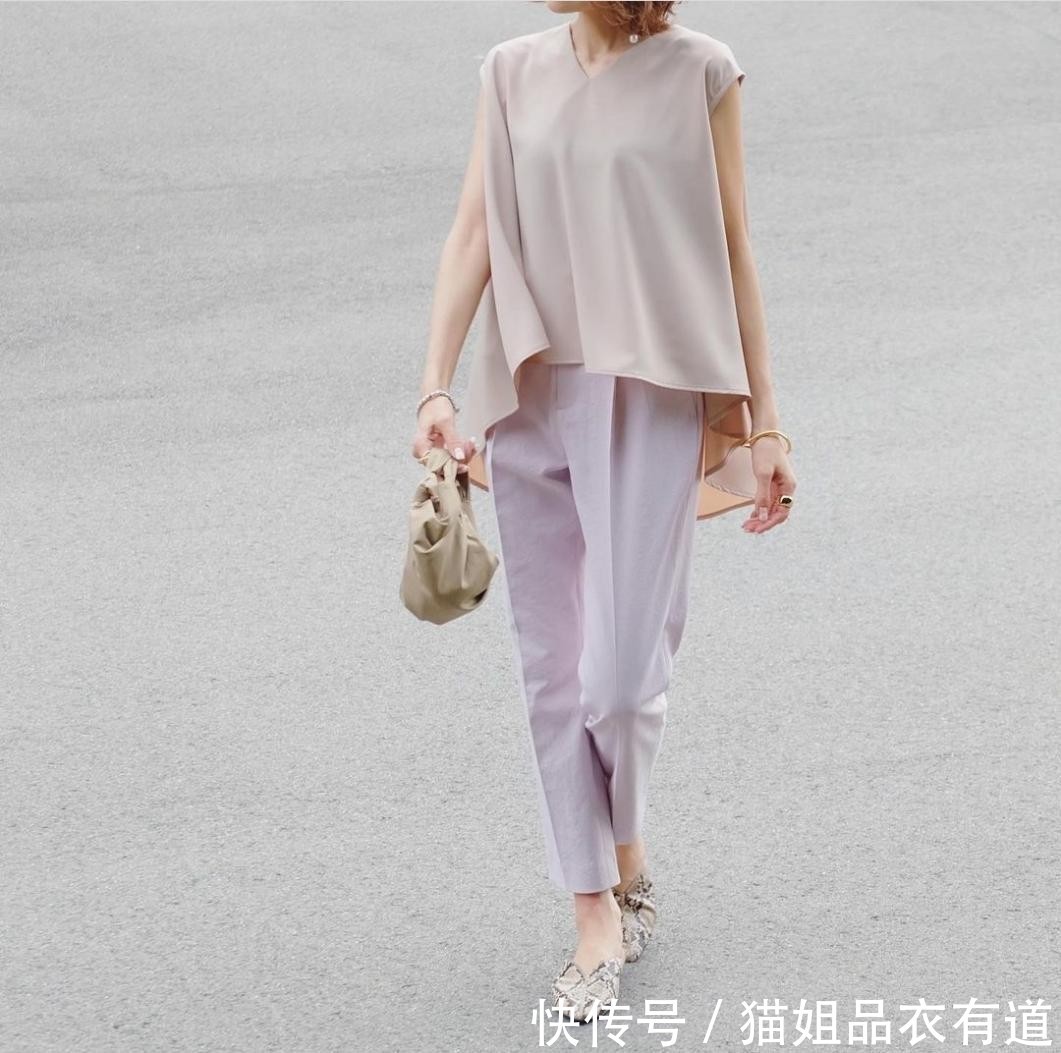 女人味|“基本款T恤+裤装”,优雅的女人这样穿,16套Look教你轻松变高级