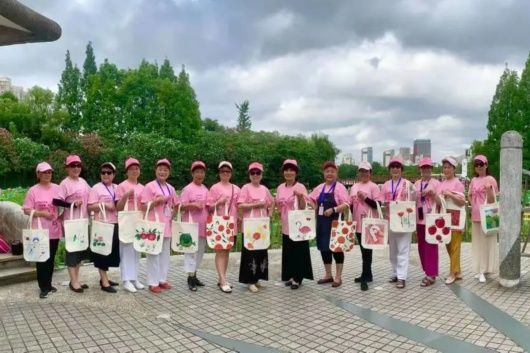 谢女士|黄兴公园赏荷、写生......这群人乐观抗癌令人动容！