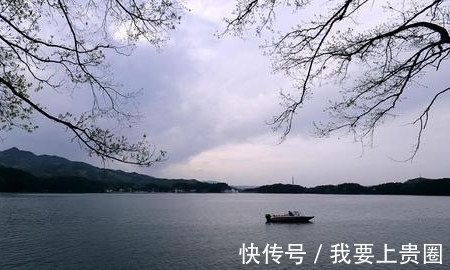 名作#苏轼的一首名作,对照鲜明,尽显东坡先生的淡泊情怀