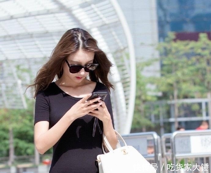 微胖|街拍微胖身材才是极品,穿紧身裙女人味十足