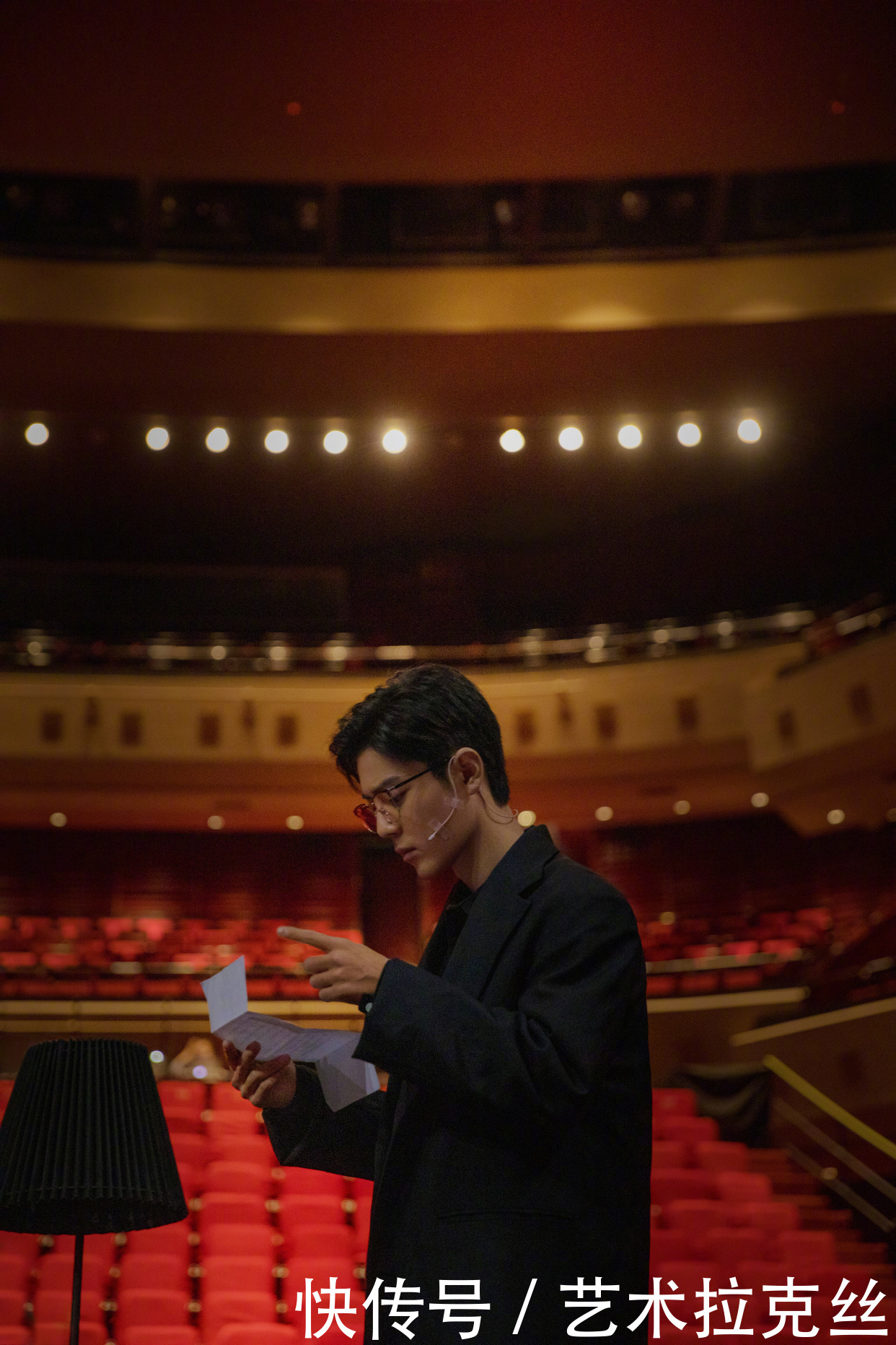 许晴 《如梦之梦》里面肖战的表现,专业