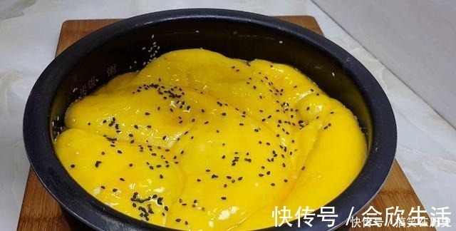 以后面粉就这样做，加3个鸡蛋，不用烤不用蒸，比蛋糕都香甜好吃