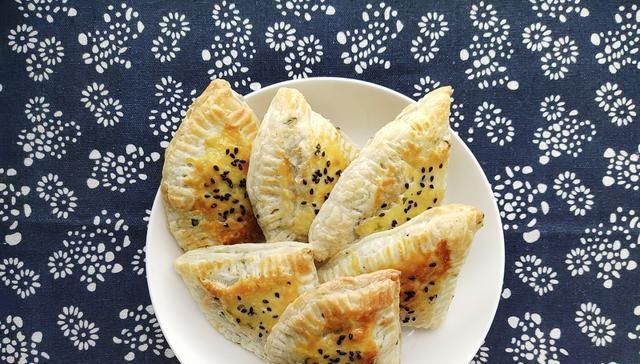 3张飞饼6个苹果酥,懒人版酥皮点心,小白也能做零失败