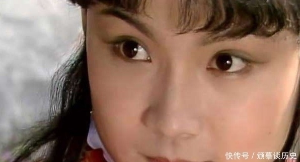 贾宝玉!金钏儿不过是被撵,为何非要跳井?你看她从前干了什么!