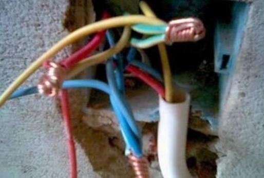 漏电|如果电工这样帮你家拧电线,记得多给他一包烟,住几十年都不漏电