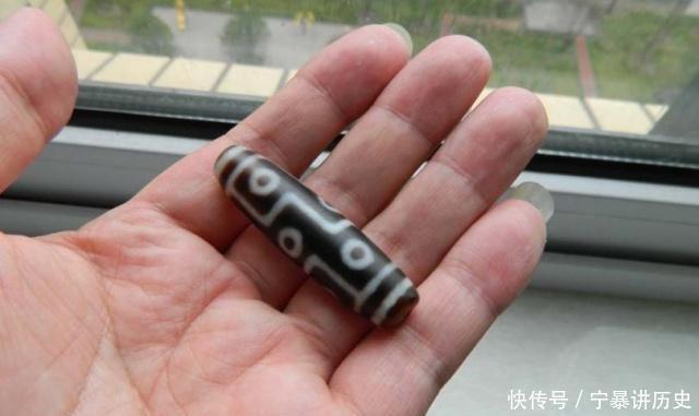 天珠的价格|一颗“天珠”换10套房,李连杰一颗过亿,他居然坐拥3300颗