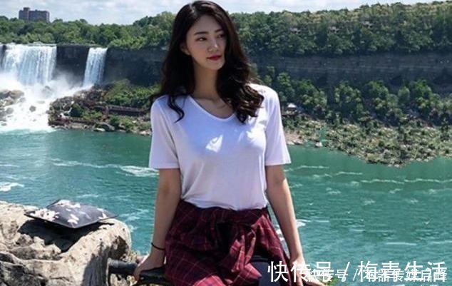 漫画腿|韩国性感空姐，长得美身材棒，网友：漫画腿太抢镜了，真让人羡慕