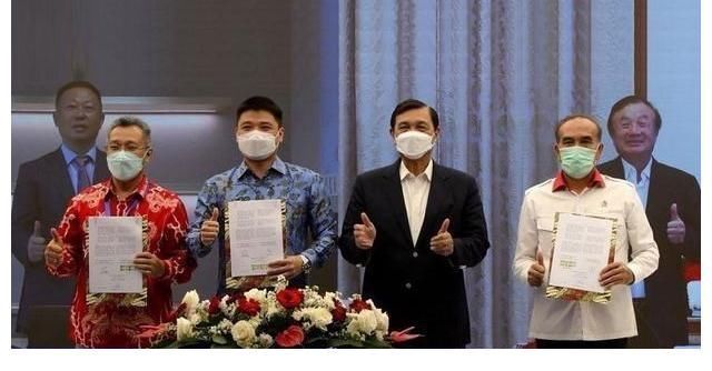 加拿大电信公司|华为5G再遭三连击后,又传来两个好消息,任正非的话果然应验了