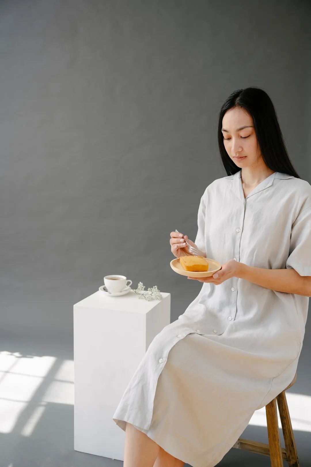 菌群平衡|【养生知识】饭后百步走好不好?饭后可以躺着吗？究竟要怎么做