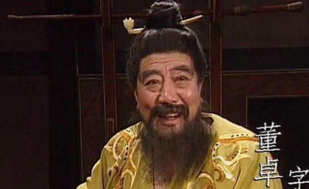 董卓|董卓手下一位首屈一指的名将,曾权倾天下,曹操根本不是他的对手